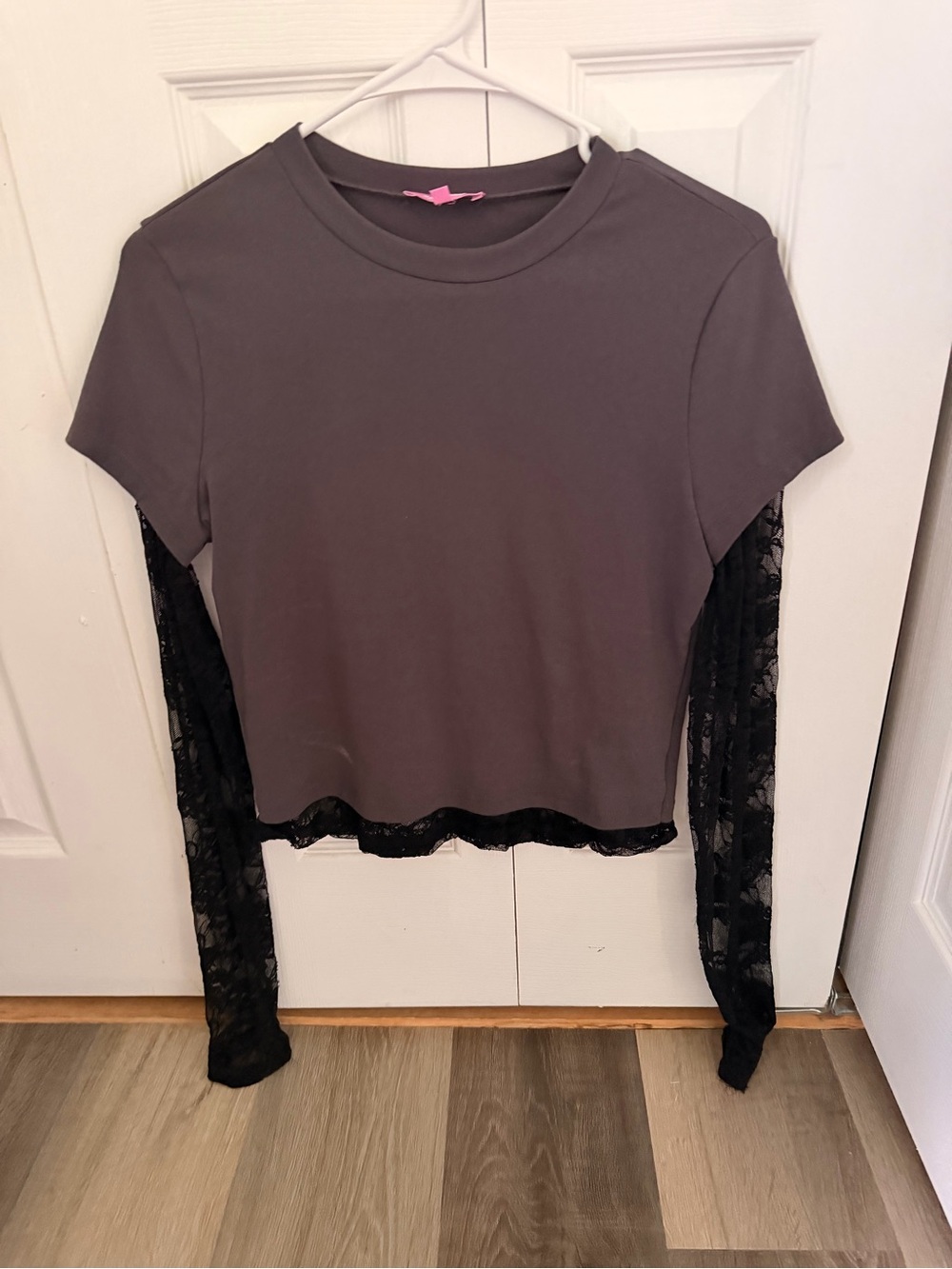 Edikted Tee with Black Lace Sleeves NWOT